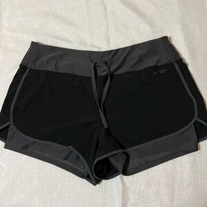 Women’s athletic shorts size medium